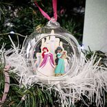 Boule de No&euml;l Disney Princesses en verre et bois &Oslash;8cm