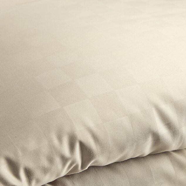 Parure de lit 2 personnes 240x260cm 2 taies 63x63cm polyester damier (2 mod&egrave;le)