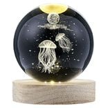Boule de cristal gravée socle LED thème méduse Ø9xH10cm