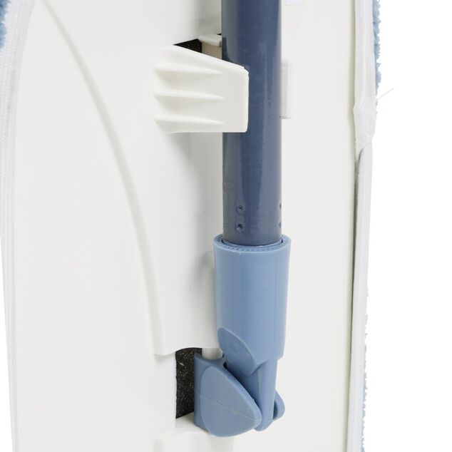 Balai plat gris avec manche en acier et recharge 38x20,5xH120cm