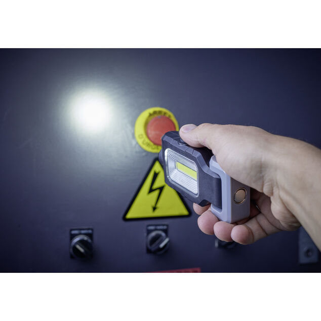 Lampe torche de travail et camping