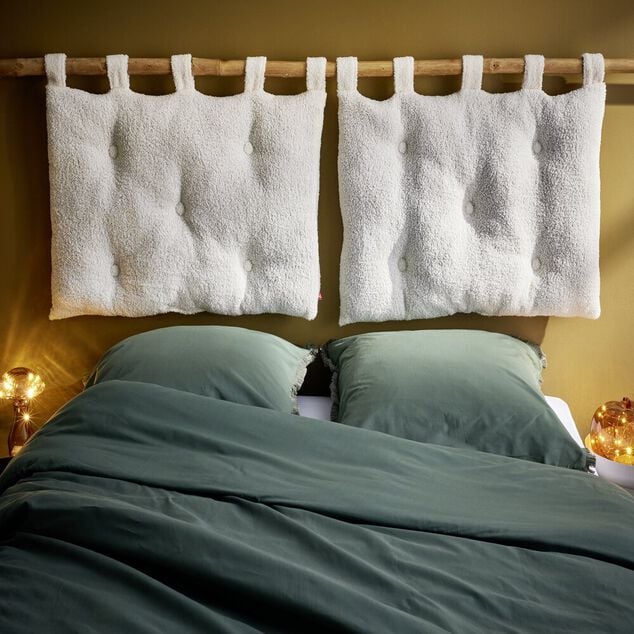 Coussin pour t&ecirc;te de lit en tissu bouclette blanc cass&eacute; 70x50 cm