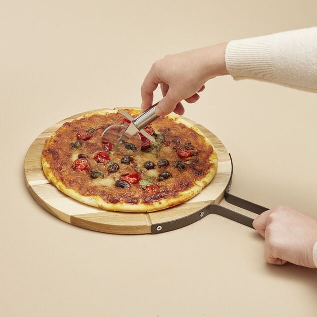Plateau &agrave; pizza en bois avec roulette en acier