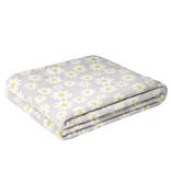 Plaid polaire gris doux motif marguerites 130x160cm