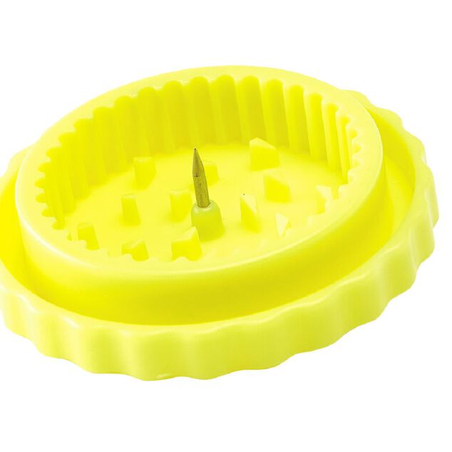 Coupe l&eacute;gume spiralizer en inox et plastique vert