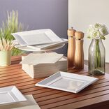Lot de 20 assiettes en carton carré blanc