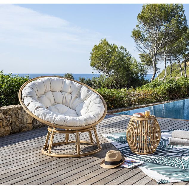 Loveuse Louise rotin avec coussin blanc 113x101xH95cm