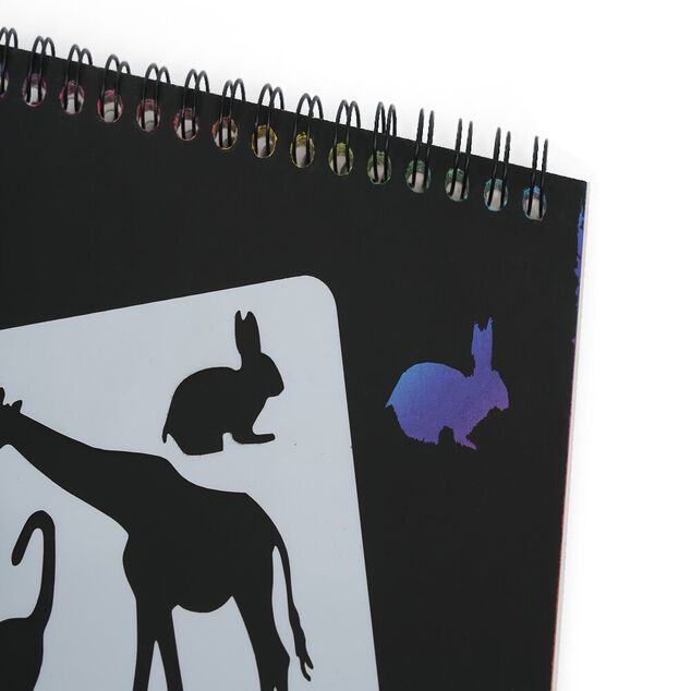 Carnet à gratter noir 8 pages pages + 1 pochoir + bâtonnet bois