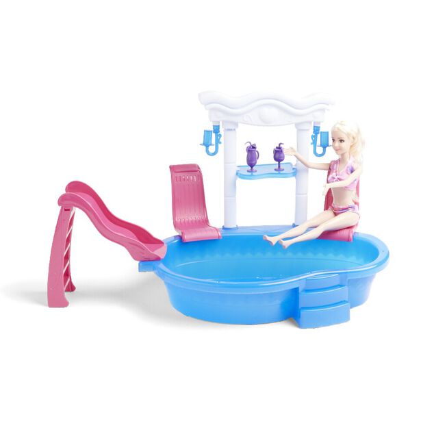 Poup&eacute;e Elly avec accessoires piscine