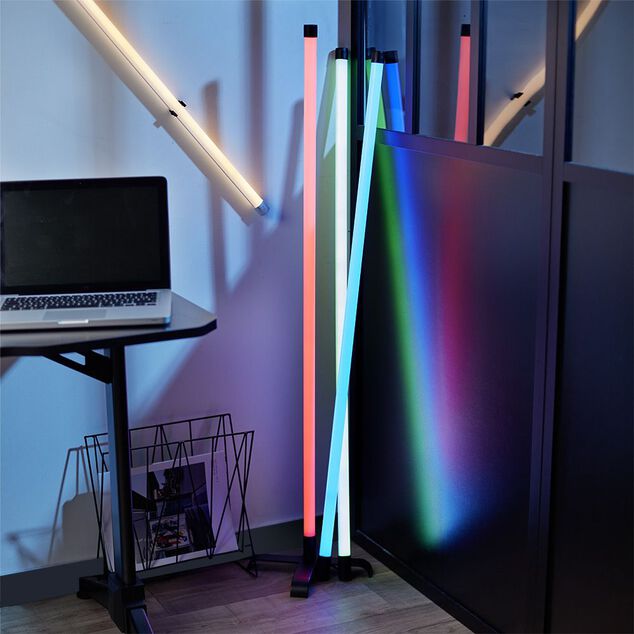 Tube LED color&eacute; &Oslash;7 x L134 cm