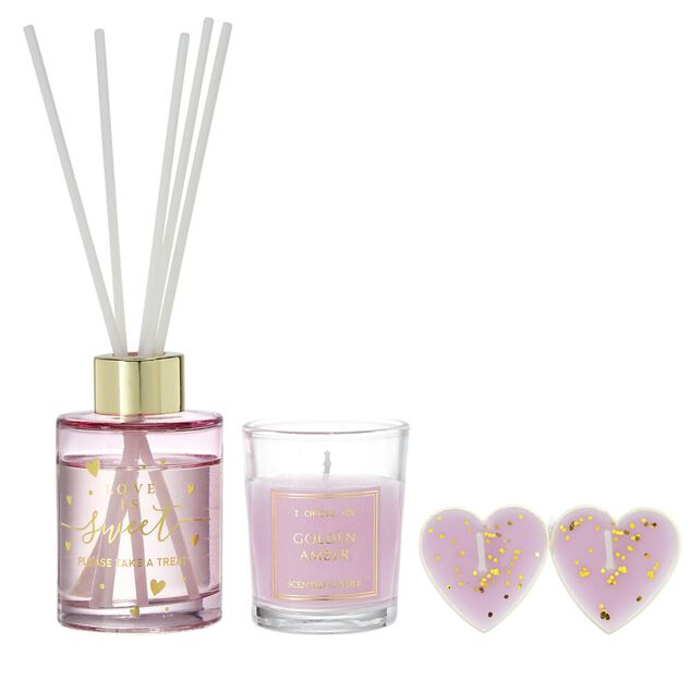 Coffret senteur avec  diffuseur b&acirc;tonnets et bougies forme coeur (2 mod&egrave;les)
