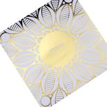 Cahier de coloriage 24 pages papier détails dorés