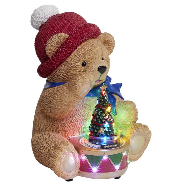 Ourson assis avec sapin de No&euml;l lumineux anim&eacute; sonore polyr&eacute;sine 26x26xH34,5cm