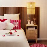 Panneau d&eacute;coratif x5 adh&eacute;sif acoustique fa&ccedil;on tasseaux de bois 32x60cm