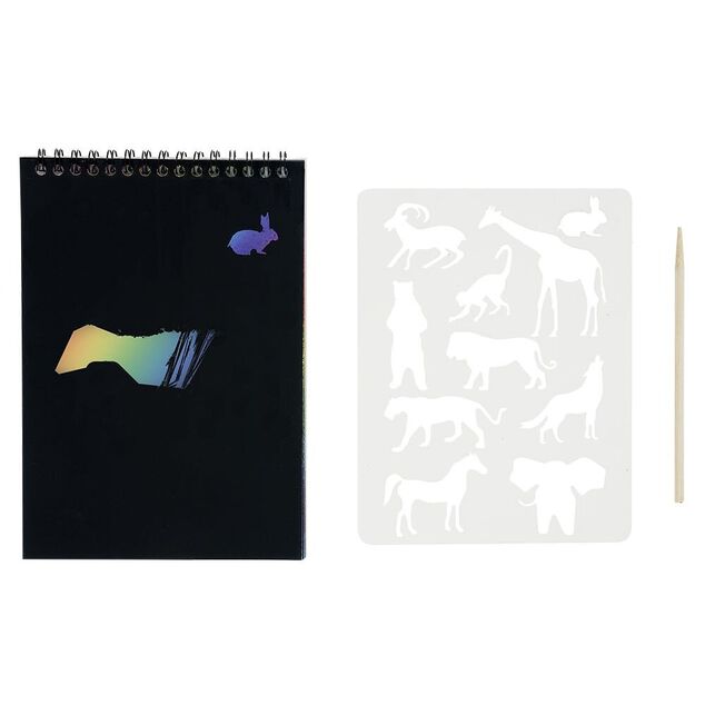 Carnet &agrave; gratter noir 8 pages pages + 1 pochoir + b&acirc;tonnet bois