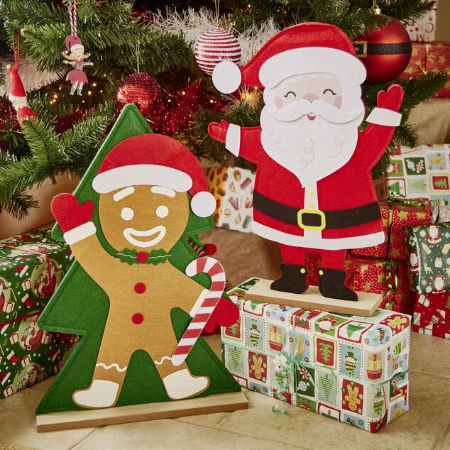 D&eacute;coration sapin en bois avec pain d'&eacute;pice ou gnome H50cm