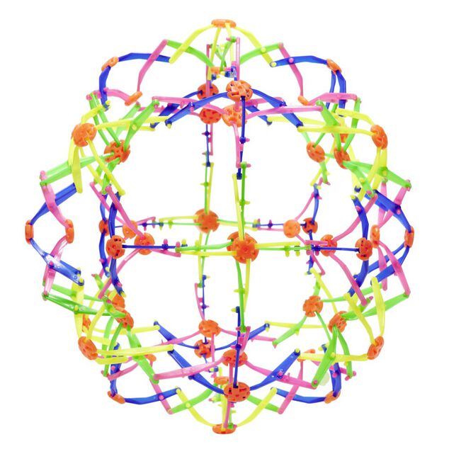 Balle extensible et r&eacute;tractable en plastique &Oslash;16,5cm
