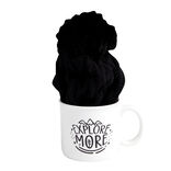Ensemble mug 450ml fa&iuml;ence avec bonnet &agrave; pompon noir