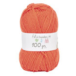 Pelote de fil &agrave; tricoter orange