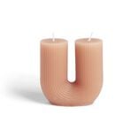 Bougie lettre U marron clair 6x4xH9cm