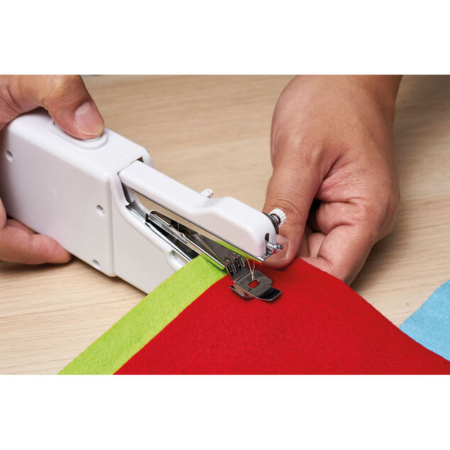 Machine à coudre à main