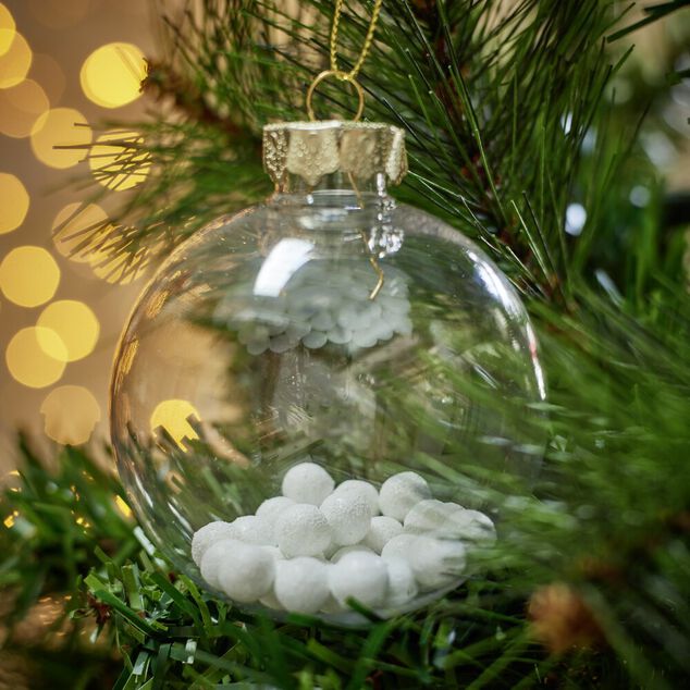 Boule de Noël plastique transparent avec billes Ø8cm (4 modèles)