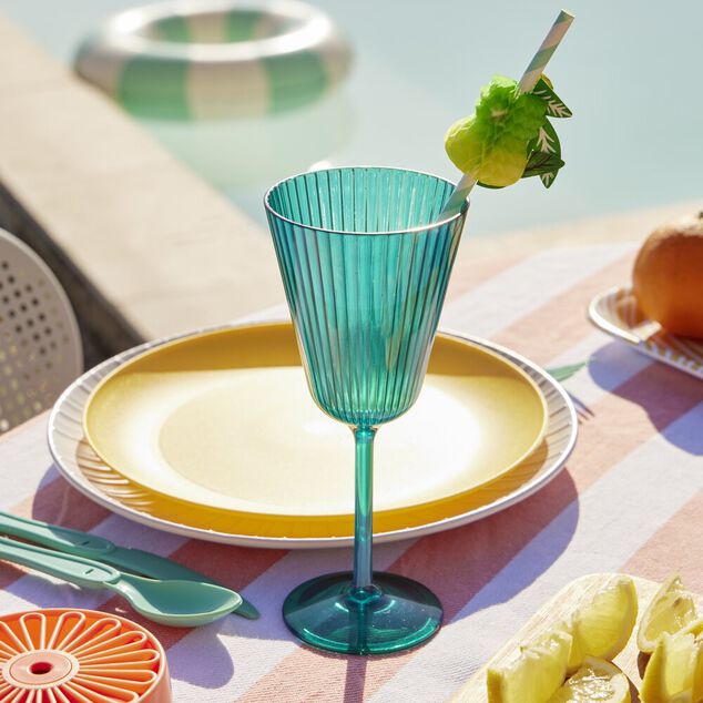 Verre &agrave; pied plastique vert 25cl