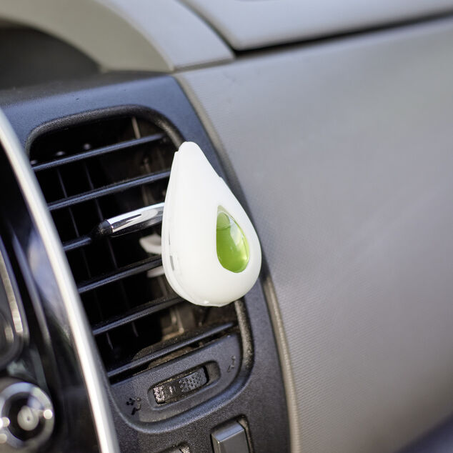 Désodorisant pour voiture forme goutte 2,5ml (3 modèles)