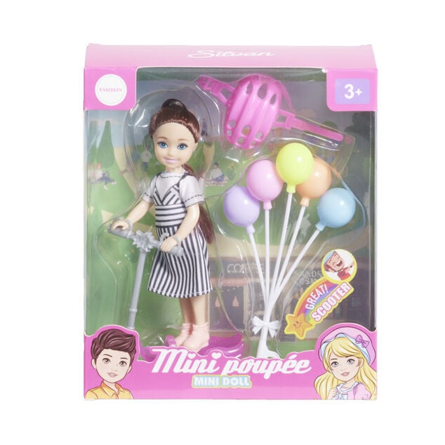 Mini poup&eacute;e avec accessoires - 3 mod&egrave;les