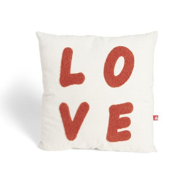 Coussin d&eacute;co carr&eacute; "Love" beige et rouge brique 38x38cm