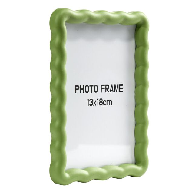 Cadre photo bord vague plastique color&eacute; 14x19cm pour photo 10x15cm (3 mod&egrave;les)