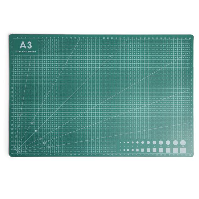Tapis de d&eacute;coupe format A3 PVC vert 450x300mm