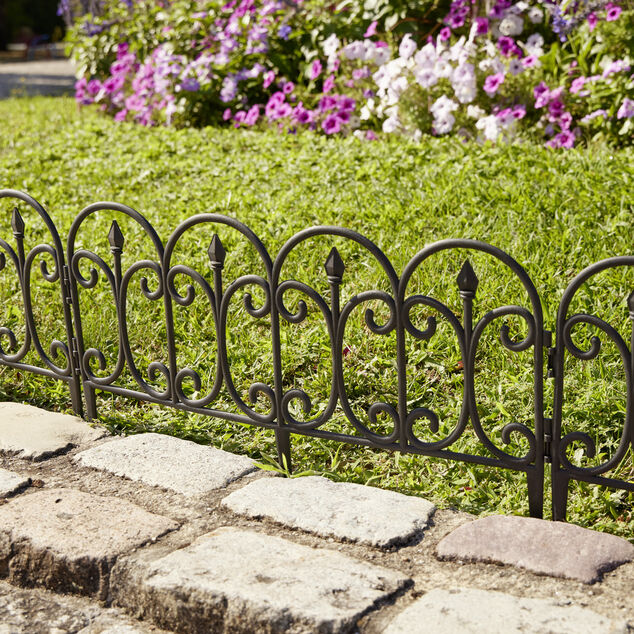 Bordure de jardin x4 plastique style fer forg&eacute; noir 50xH33cm