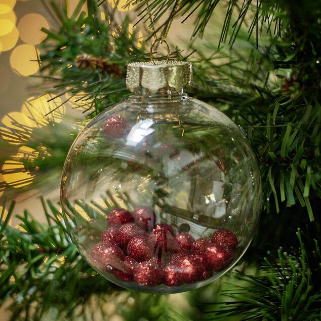 Boule de Noël plastique transparent avec billes Ø8cm (4 modèles)