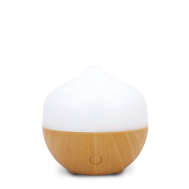 Diffuseur d'huilles essentielles lumineux aux couleurs changeantes