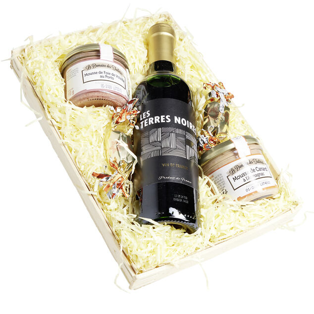 Panier gourmand 1 bouteille vin rouge/2 pâtés/2 papillotes chocolat